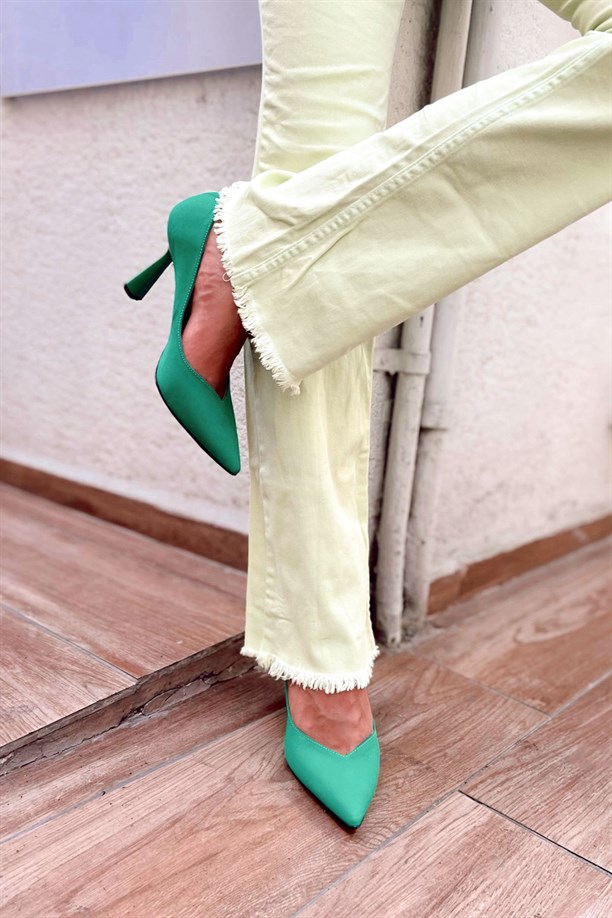 Soline Yeşil Kısa Topuklu Stiletto
